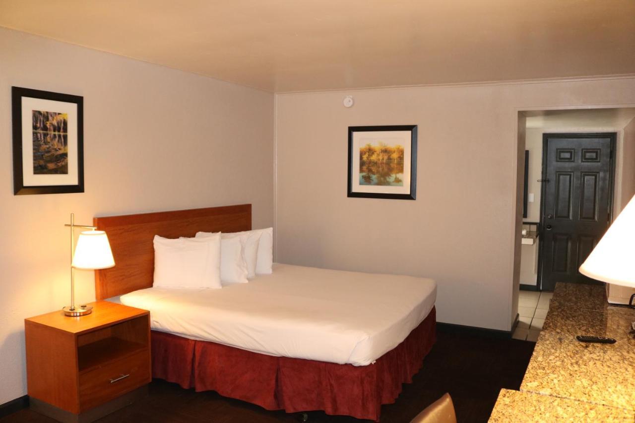 Friendship Inn Altus Exterior photo